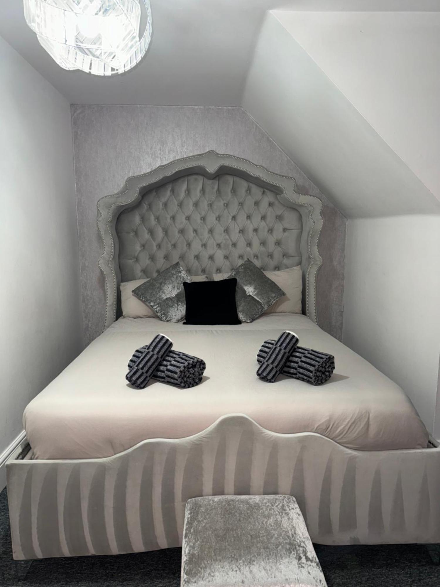 Meadow View Flat 1 Daire Hurst Dış mekan fotoğraf